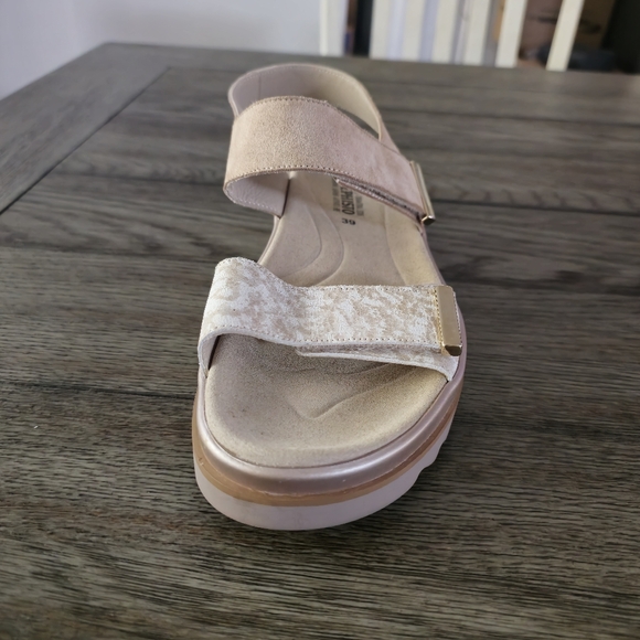Mephisto Dominica Sandal, 39EU, ~9US, Light Sand - Picture 12 of 13